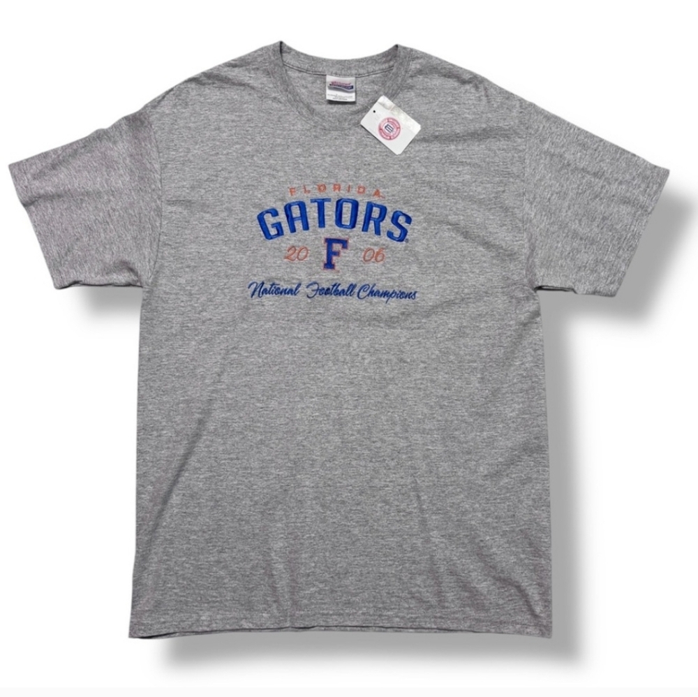 HANES Grey Crew Neck Florida Gators 2006 National Football Champions NWT!